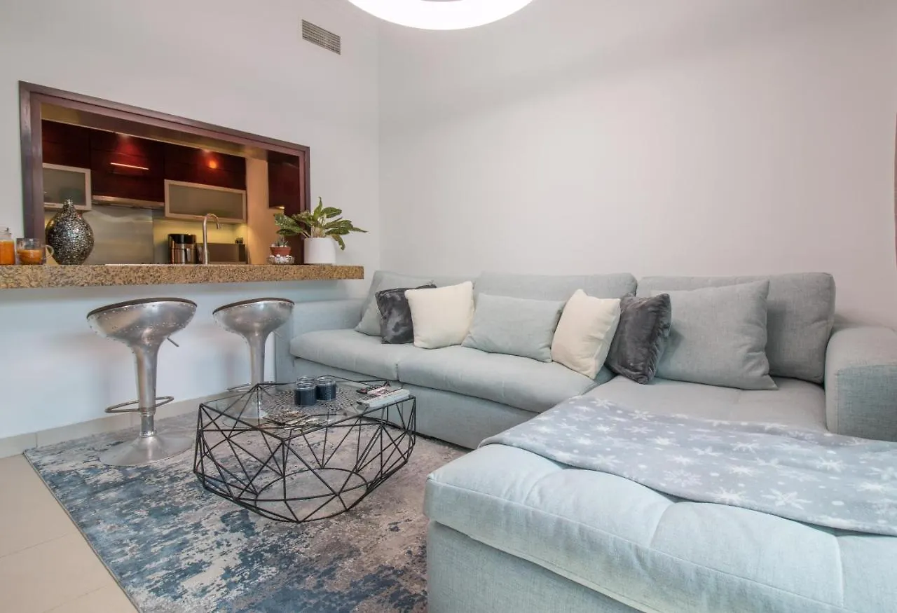 Luxury Studio At Downtown! Full Burj Khalifa View! Burj Views L Dubai 0*,  United Arab Emirates